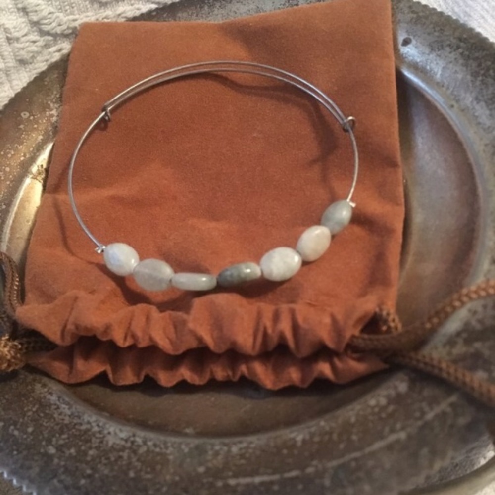 Silver and jade bracelet